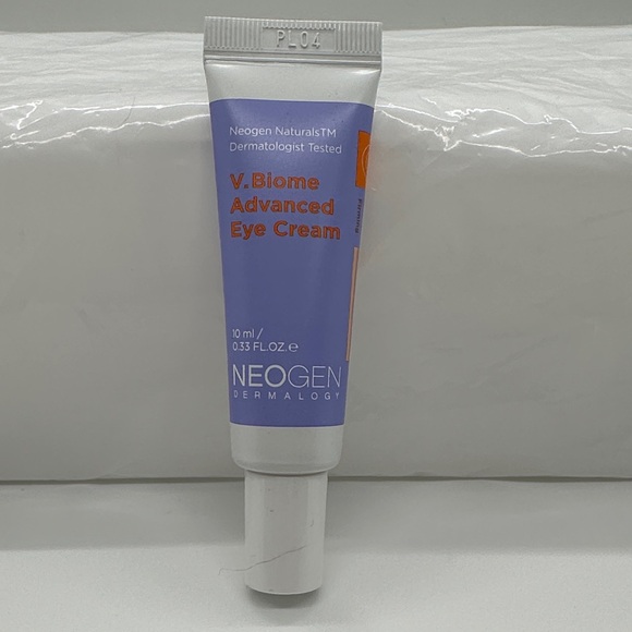 Neogen Dermatology Other - 3/$15 🌼 V. Biome Advanced Eye Cream